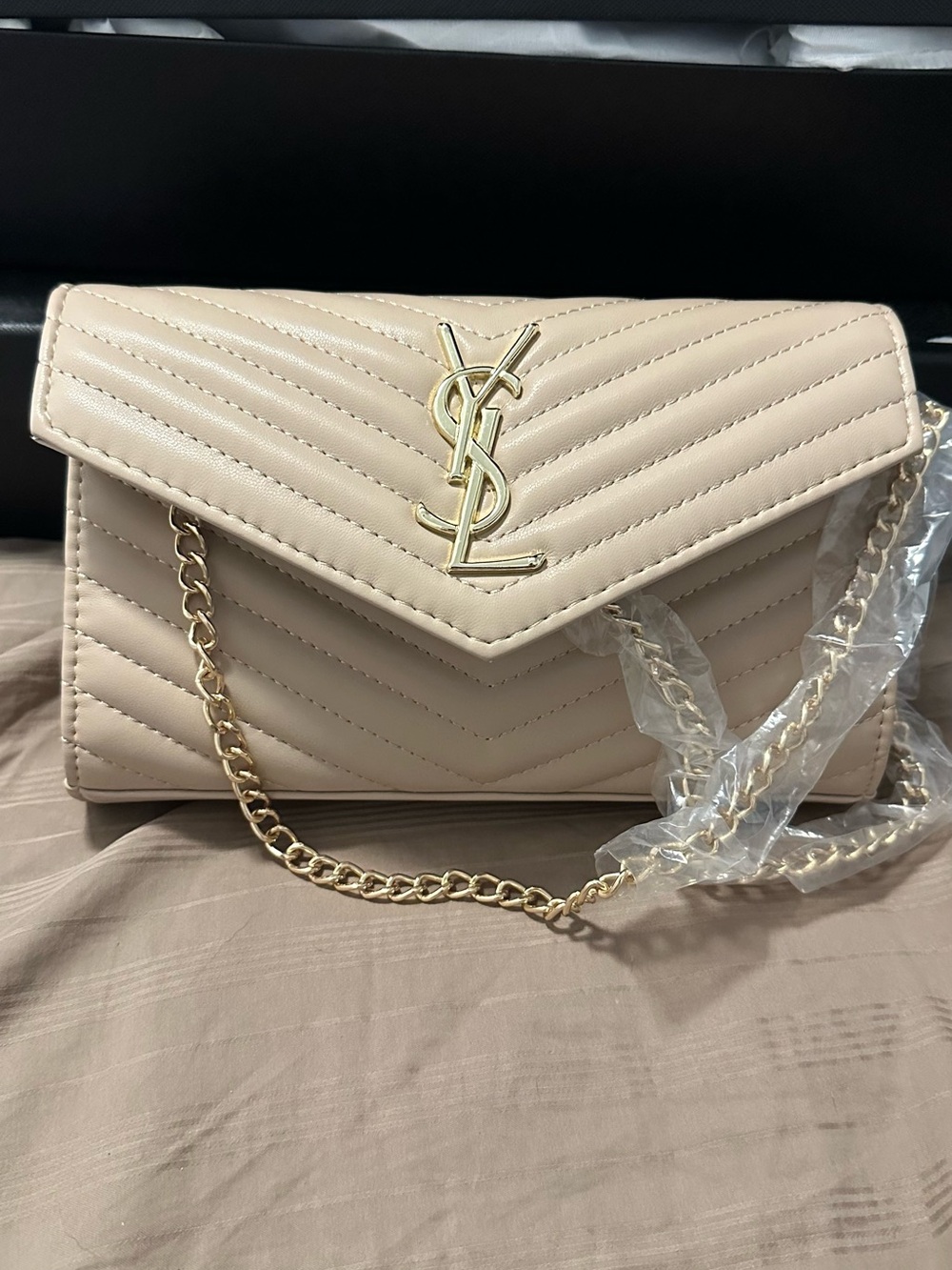Yves Saint Laurent Beige Quilted Leather Envelope Crossbody with Gold Hardware